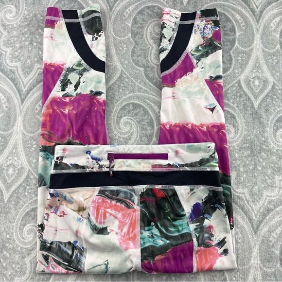 Lululemon Run: Inspire Crop II - Picture 4 of 6